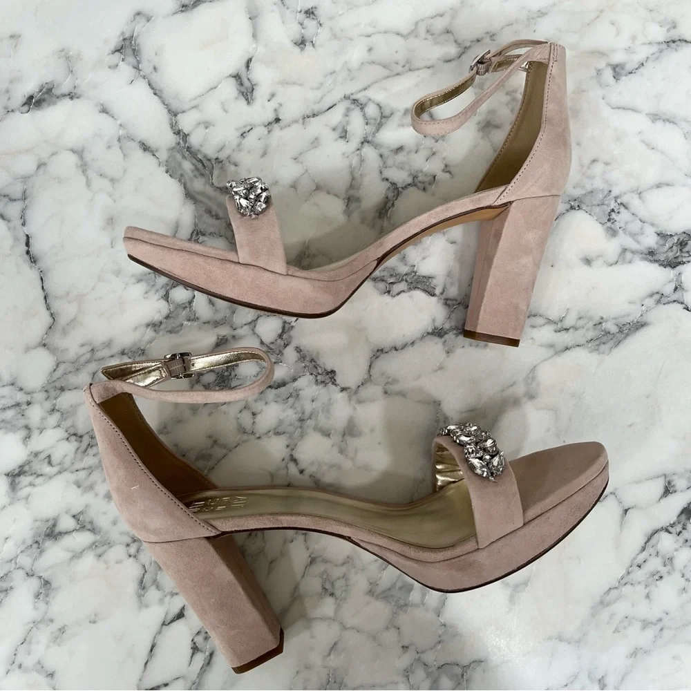 Naturalizer Cassano Blush Pink Suede Heels Comfortable Romantic Wedding Size 11